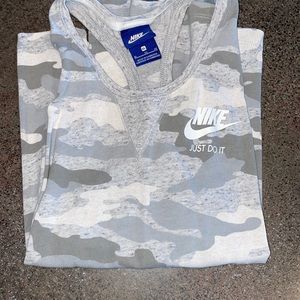 Workout tank top